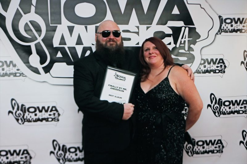 Mr. Anderson, Alizabeth Von Presley & Krayzie Bone at the Iowa Music Awards